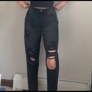 AE Mom jeans distressed